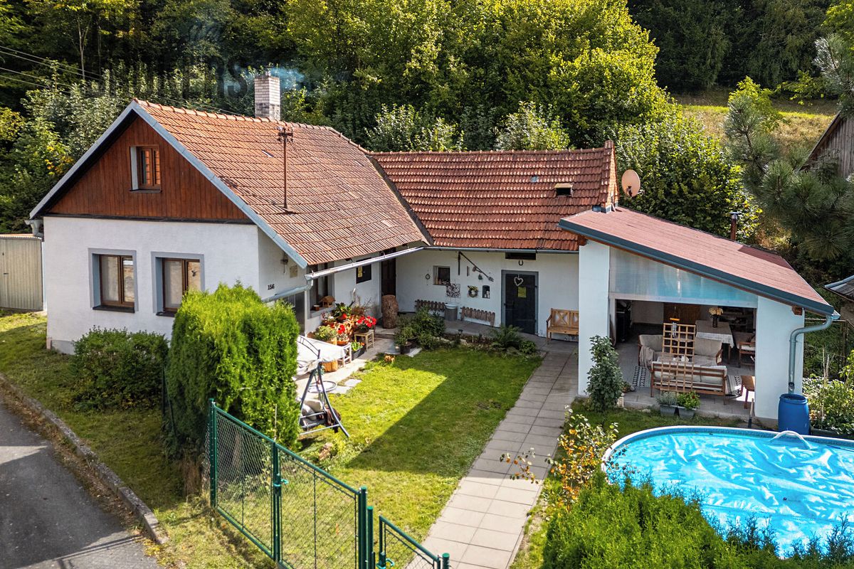 Prodej rodinného domu 56 m², pozemek 441 m², Pohledy – fotka 1 z 3