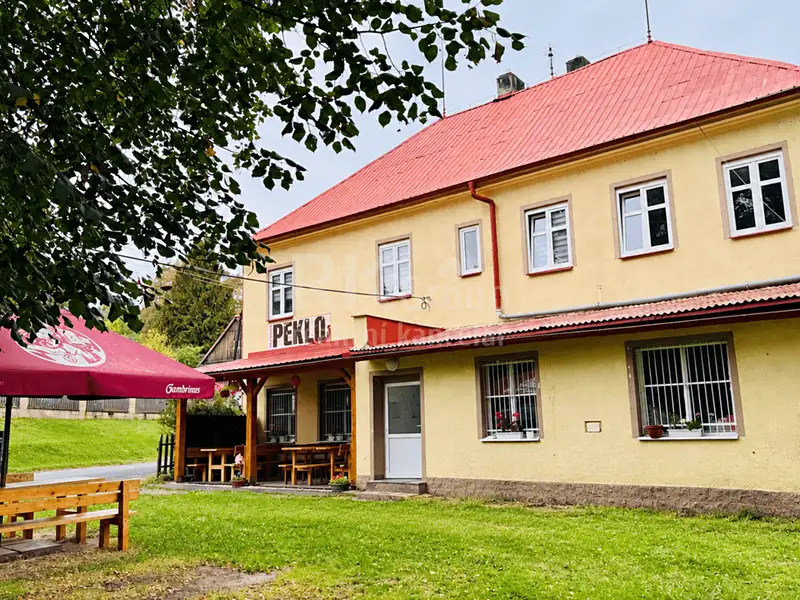Prodej vícegeneračního domu 260 m², pozemek 1056 m², Lipová – náhled fotky 2