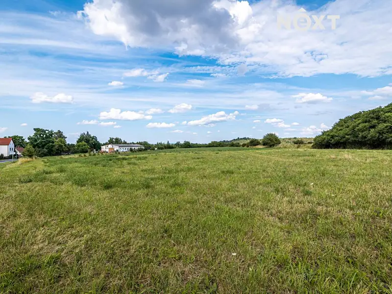 Prodej komerčního pozemku 9158 m², Hořovičky – náhled fotky 1