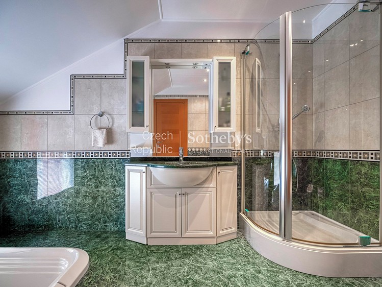 Будинок на продаж, 645 м² (12 з 24)