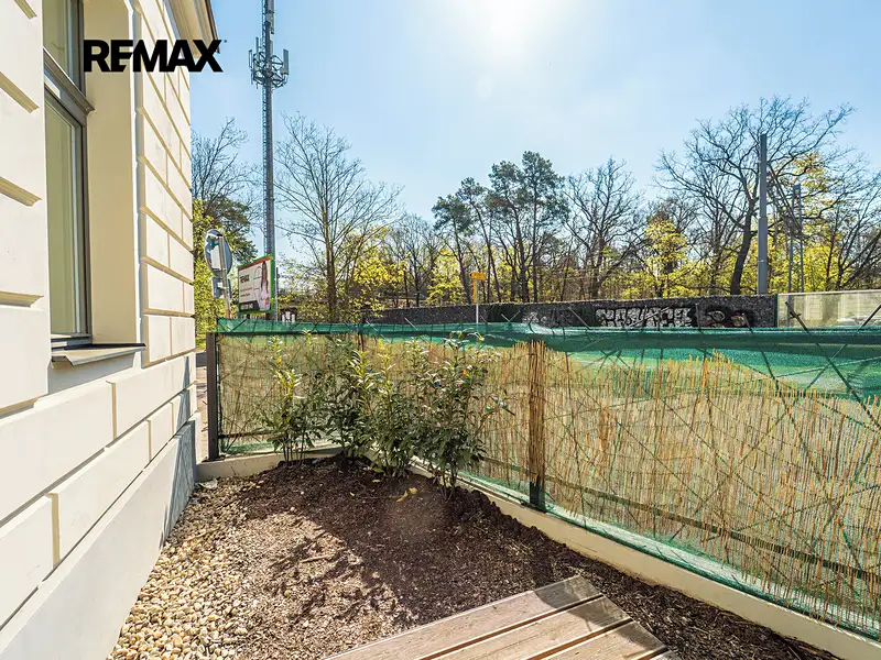 Prodej bytu 2+kk 49 m², Praha – náhled fotky 2