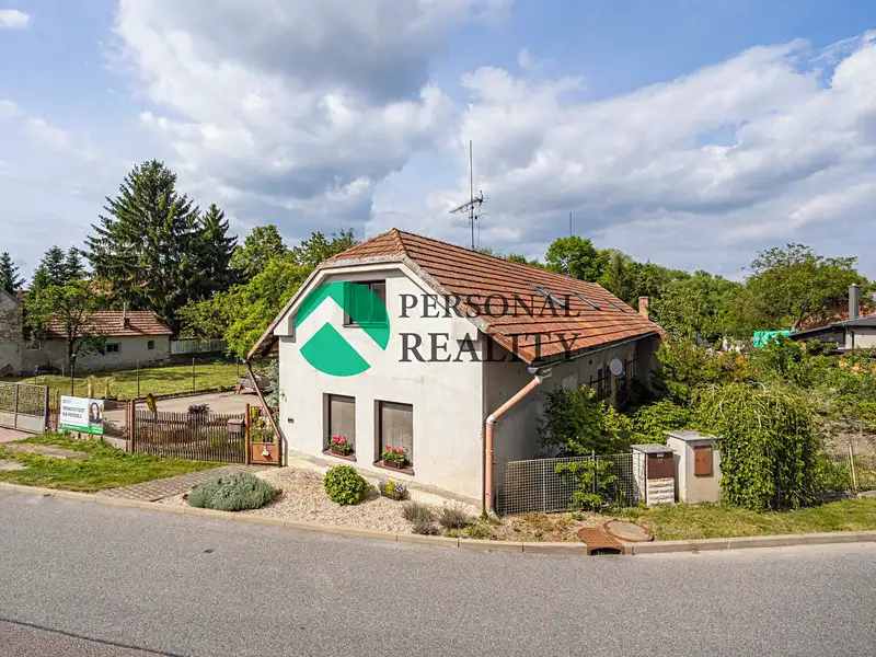 Prodej rodinného domu 219 m², pozemek 1574 m², Klamoš – náhled fotky 1