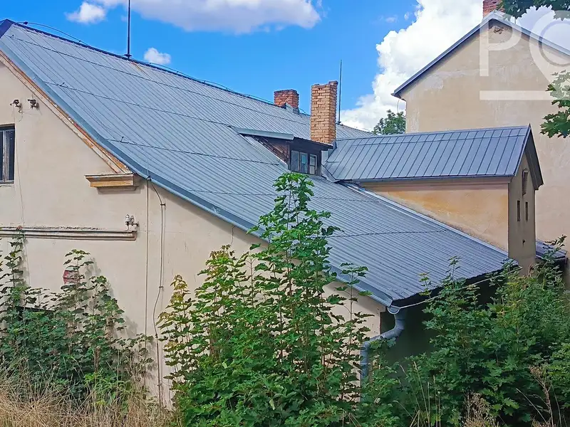 Prodej rodinného domu 340 m², pozemek 1640 m², Karlovice – náhled fotky 3
