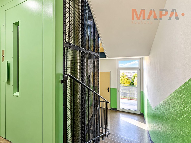 Pronájem bytu 1+1, 35 m² (15 z 19)