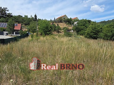 Prodej  stavebního pozemku 1 928 m²
