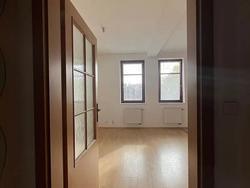 Pronájem bytu 1+kk 27 m², Praha – náhled fotky 3