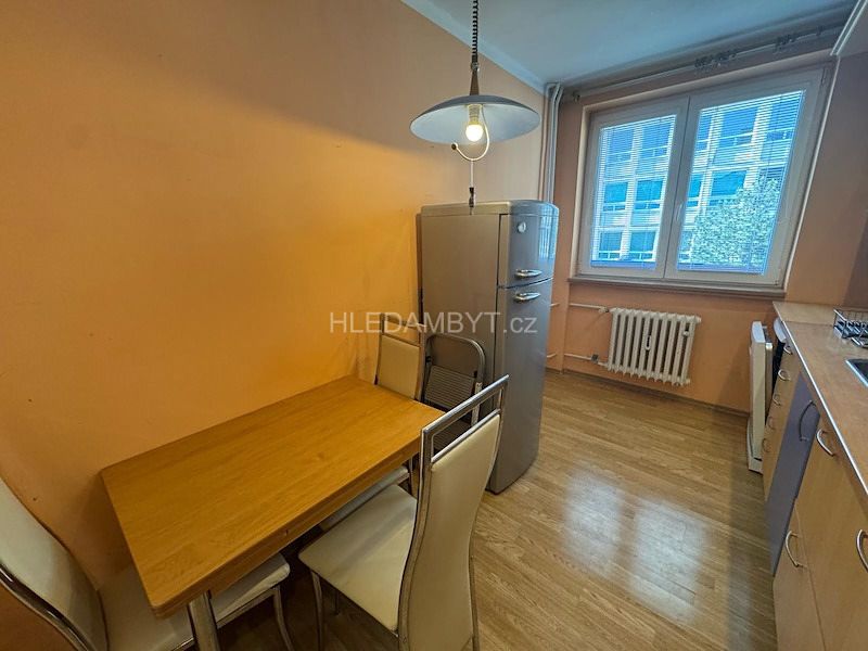 Pronájem bytu 2+1 57 m² – fotografie 3