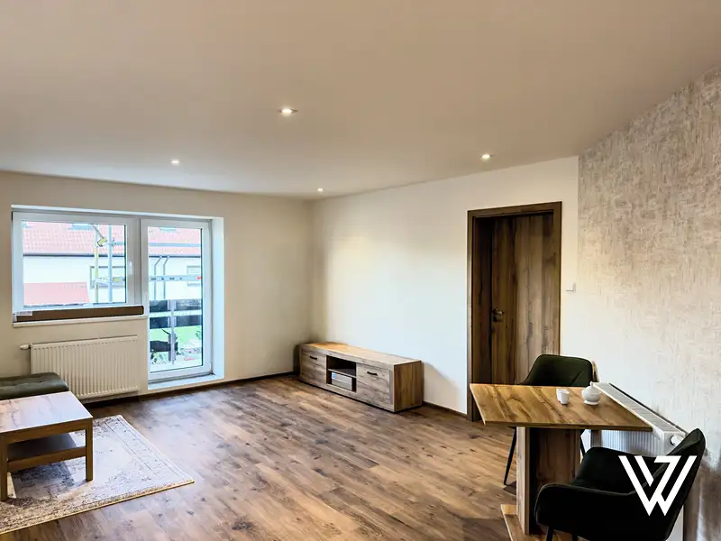 Pronájem bytu 2+kk 35 m², Kadaň – náhled fotky 2