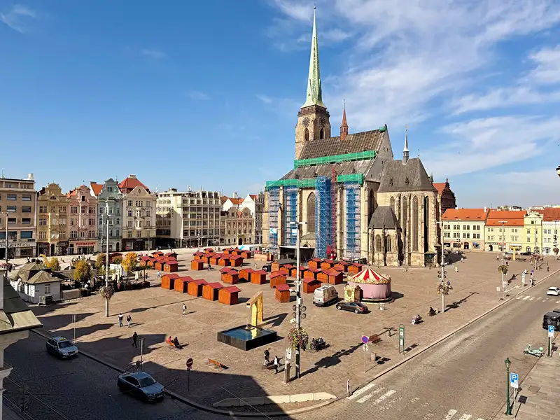 Pronájem bytu 3+1 121 m², Plzeň – náhled fotky 2