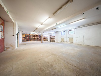 Gewerbefläche zur Miete, 130 m² (2 von 11)