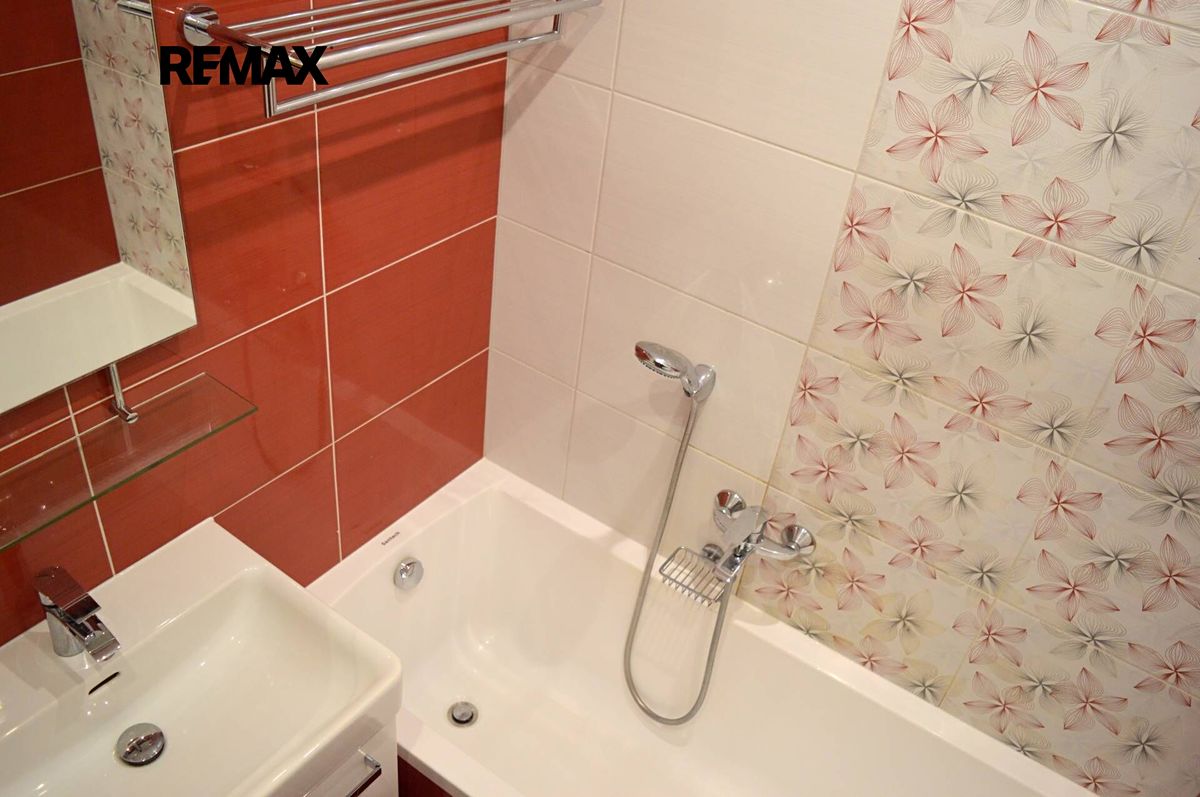 Pronájem bytu 3+1 70 m² – fotografie 4