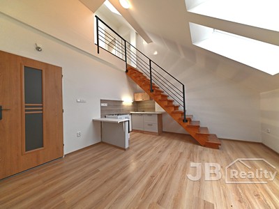 Pronájem bytu 3+kk, 51 m² (3 z 11)
