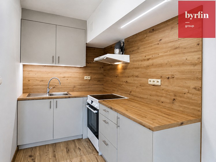 Квартира 2+kk в оренду, 38 м² (1 з 18)