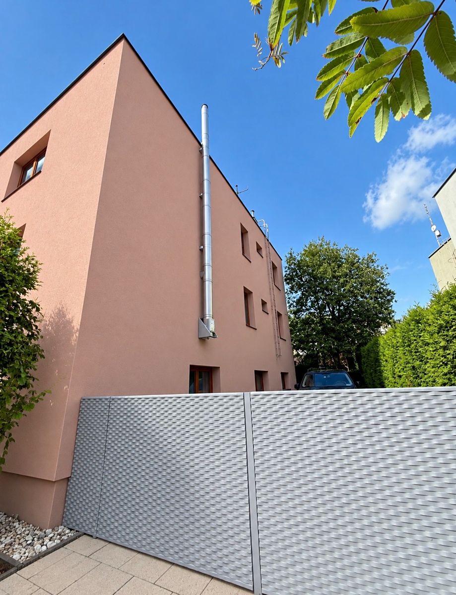 Prodej rodinného domu 245 m², pozemek 600 m², Jihlava – fotka 1 z 3