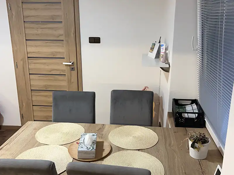 Pronájem bytu 3+1 78 m², Staré Město – náhled fotky 2