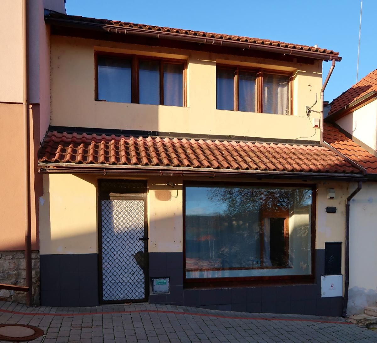 Pronájem kanceláře 110 m², Beroun – fotka 1 z 3