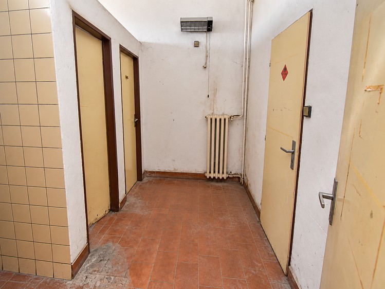 Комерційне приміщення на продаж, 225 м² (11 з 17)