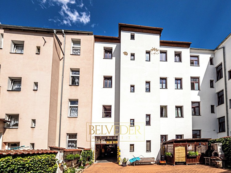Комерційне приміщення на продаж, 430 м² (3 з 53)