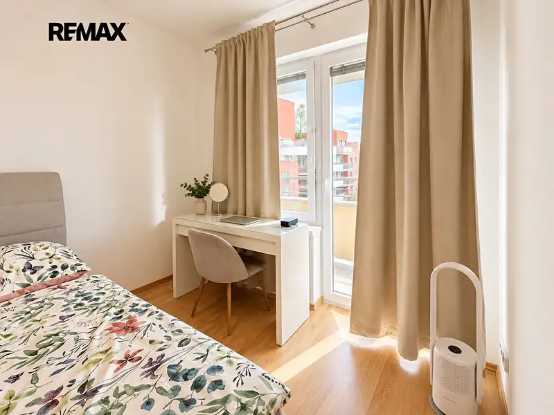 Pronájem bytu 2+kk 63 m², Praha – náhled fotky 3