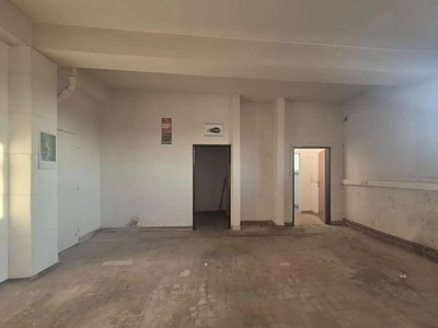 Pronájem komerčního prostoru, 595 m² (2 z 17)