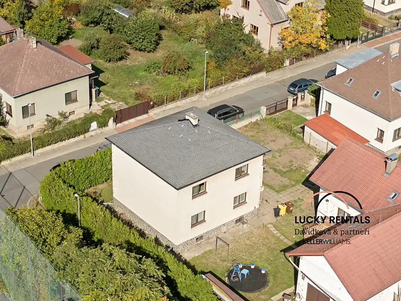 Prodej rodinného domu 154 m², pozemek 472 m², Praha – náhled fotky 2