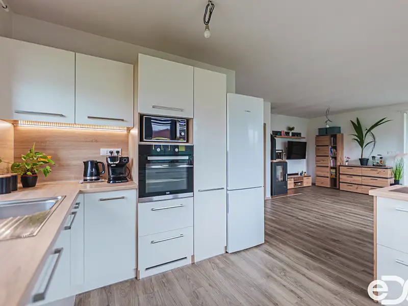 Prodej rodinného domu 127 m², pozemek 650 m², Bítovany – náhled fotky 2