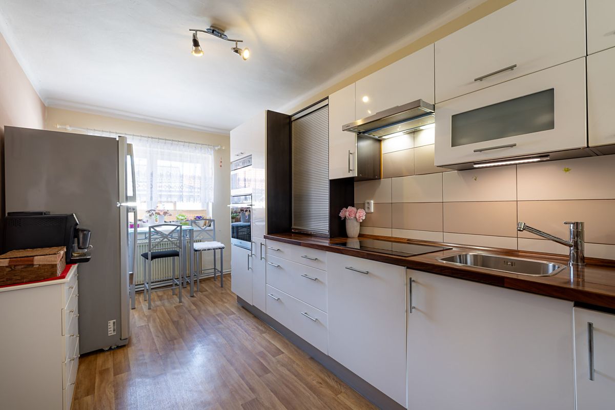 Prodej rodinného domu 163 m², pozemek 327 m², Nové Strašecí – fotka 1 z 3