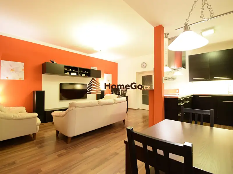 Pronájem bytu 2+kk 77 m², Praha – náhled fotky 1