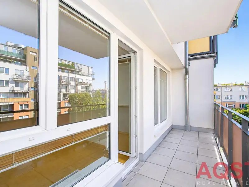 Prodej bytu 2+kk 55 m², Praha – náhled fotky 2