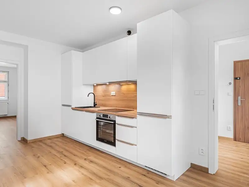 Prodej bytu 2+kk 42 m², Praha – náhled fotky 1