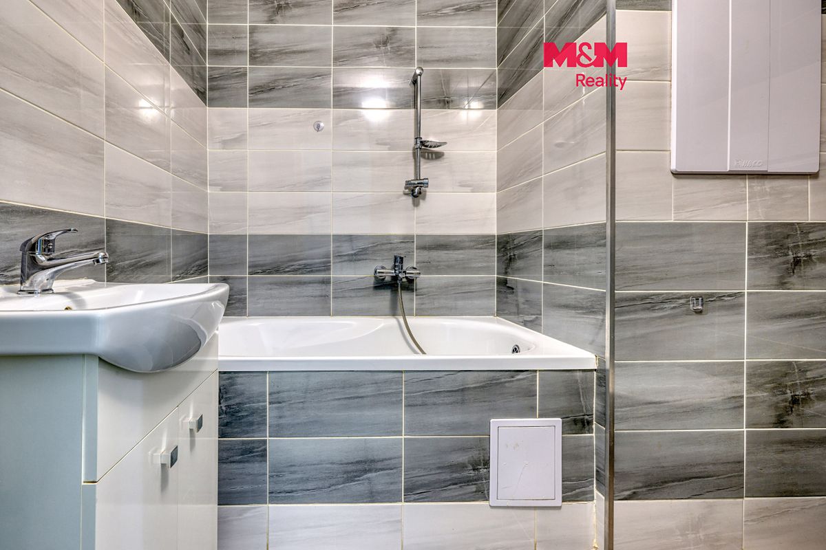 Pronájem bytu 3+1 56 m², Rotava – fotka 1 z 3