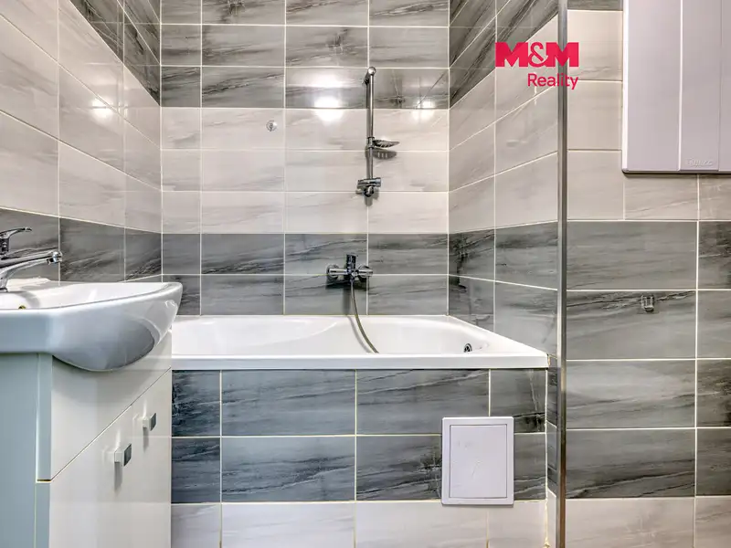 Pronájem bytu 3+1 56 m², Rotava – náhled fotky 1
