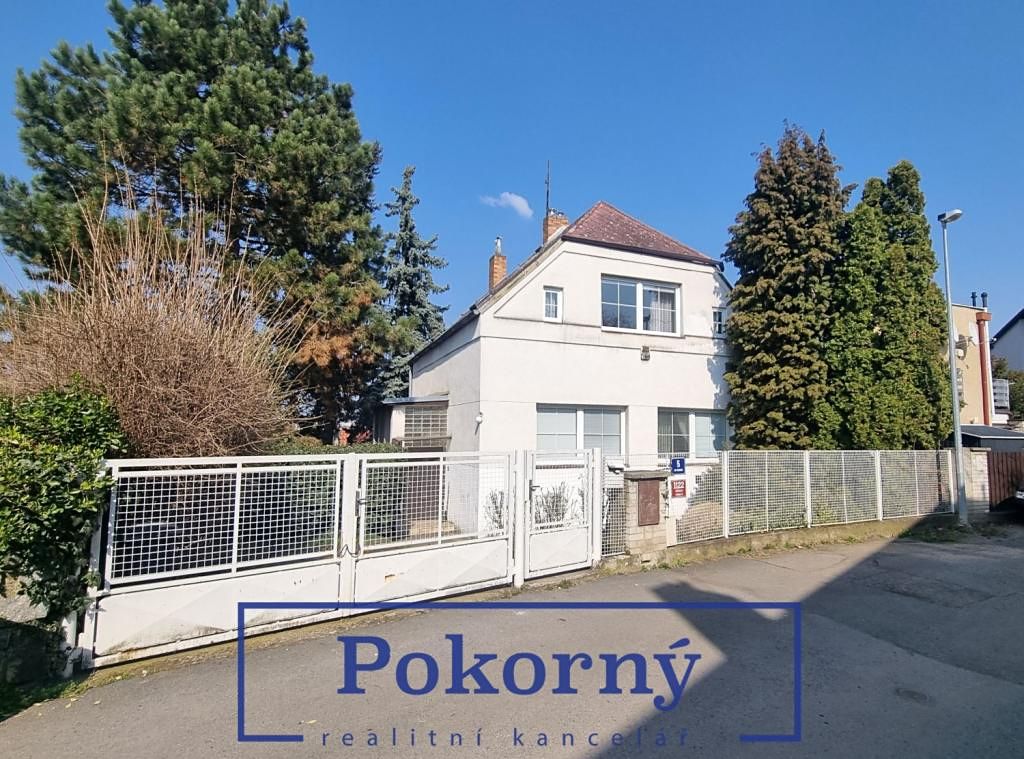 Prodej rodinného domu 140 m², pozemek 437 m², Praha – fotka 1 z 3