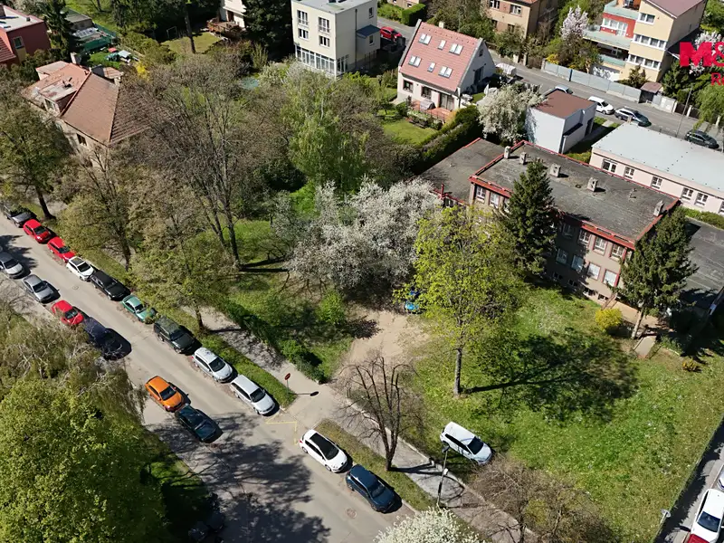 Prodej stavebního pozemku 591 m², Praha – náhled fotky 3