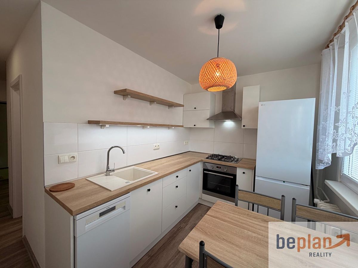 Pronájem bytu 2+1 62 m², Ústí nad Labem – fotka 1 z 3
