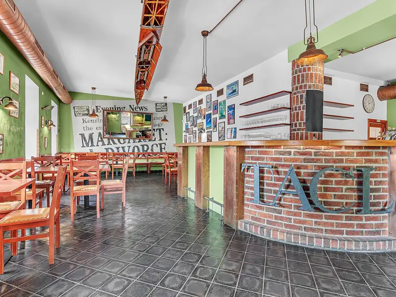 Pronájem restaurace 180 m², Holešov – náhled fotky 2