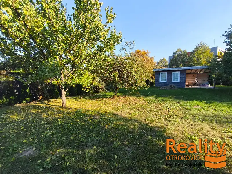 Prodej zahrady 842 m², Otrokovice – náhled fotky 1