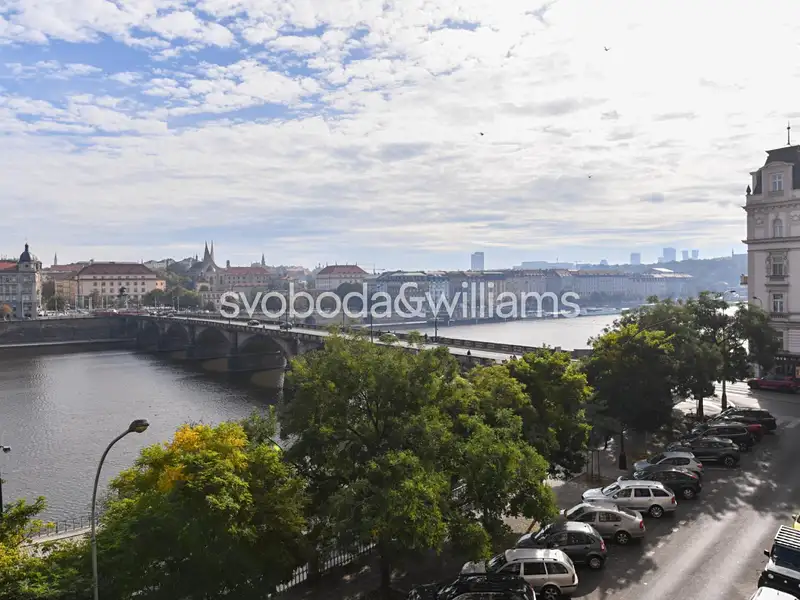 Pronájem bytu 2+1 83 m², Praha – náhled fotky 3