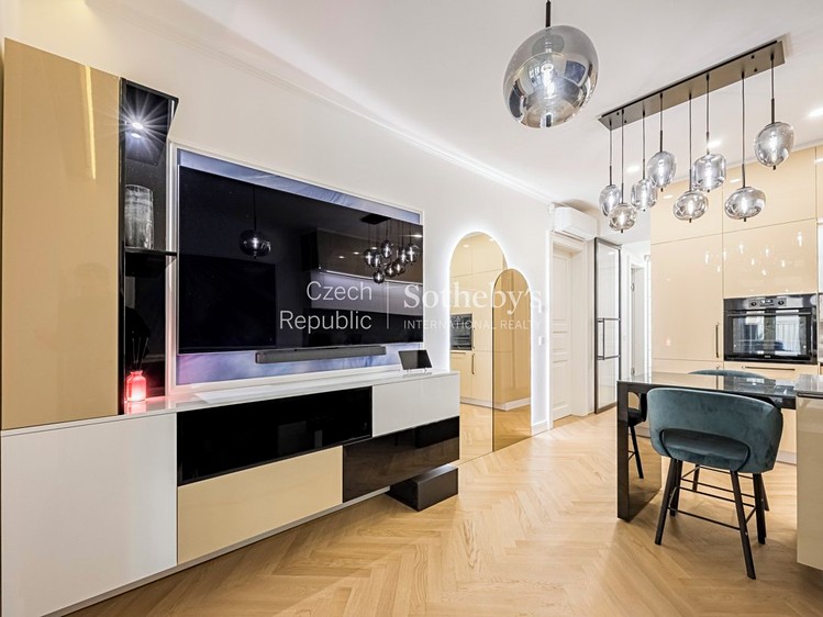 Pronájem bytu 3+kk, 87 m² (4 z 13)