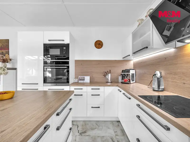 Prodej rodinného domu 175 m², pozemek 1733 m², Kněžmost – náhled fotky 3