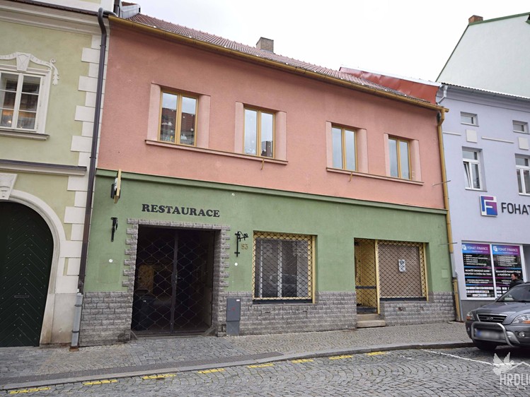 Pronájem komerčního prostoru, 73 m² (1 z 14)
