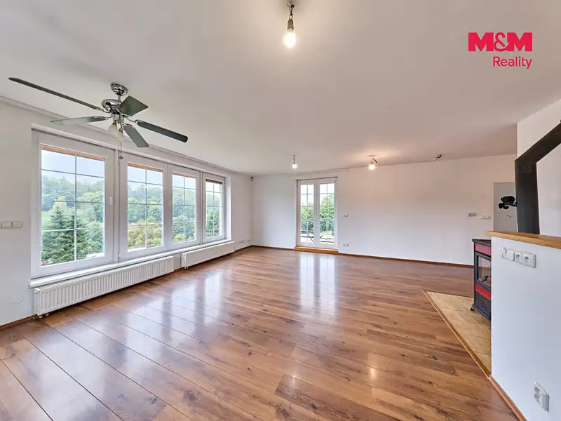 Prodej chalupy 226 m², pozemek 8736 m², Bernartice – náhled fotky 2