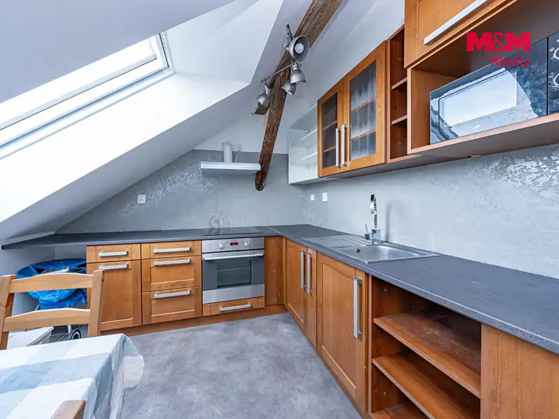 Prodej rodinného domu 336 m², pozemek 467 m², Pečky – náhled fotky 2