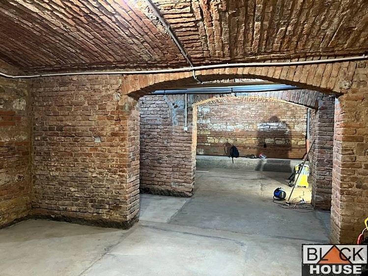 Gewerbefläche zur Miete, 92 m² (1 von 9)