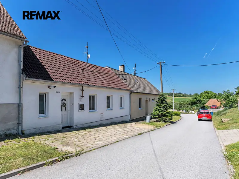 Prodej rodinného domu 172 m², pozemek 320 m², Jevišovice – náhled fotky 1