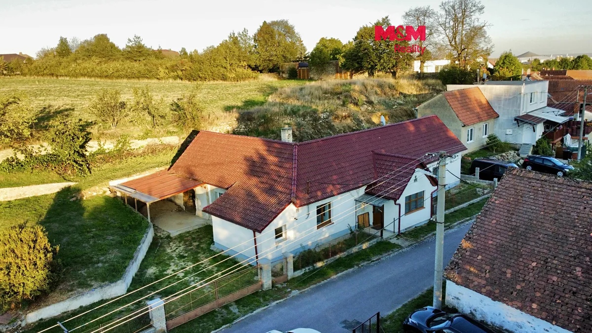 Prodej rodinného domu 100 m², pozemek 1059 m²