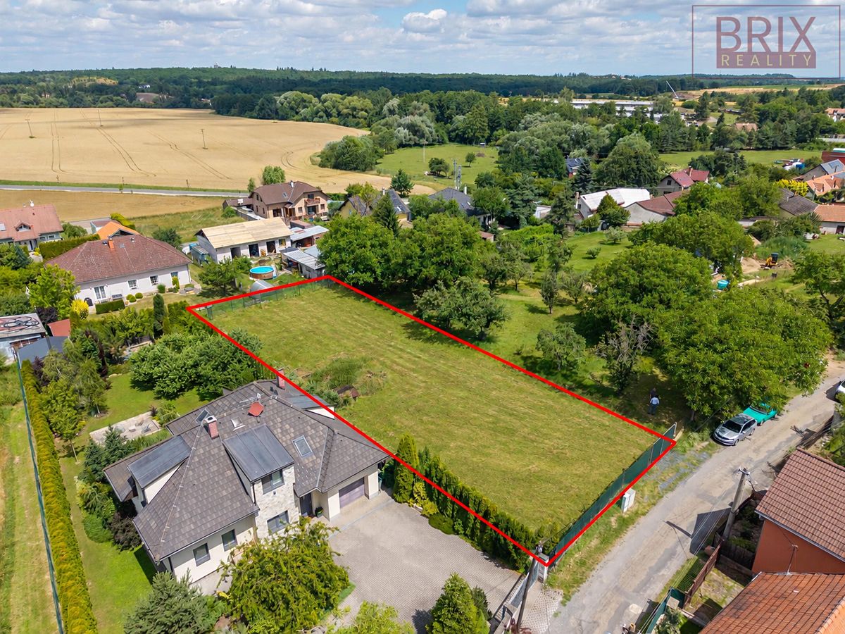 Prodej stavebního pozemku 1057 m², Dobročovice – fotka 1 z 3