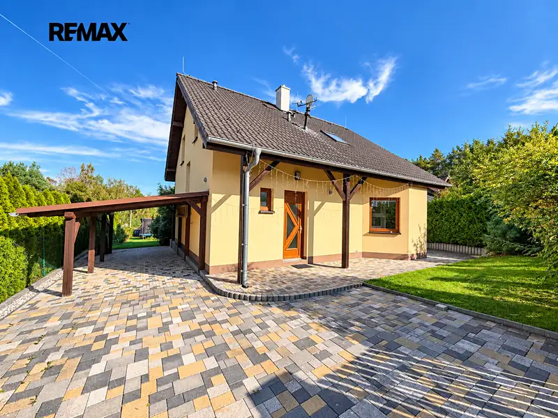 Prodej rodinného domu 160 m², pozemek 700 m², Třemošná – náhled fotky 1