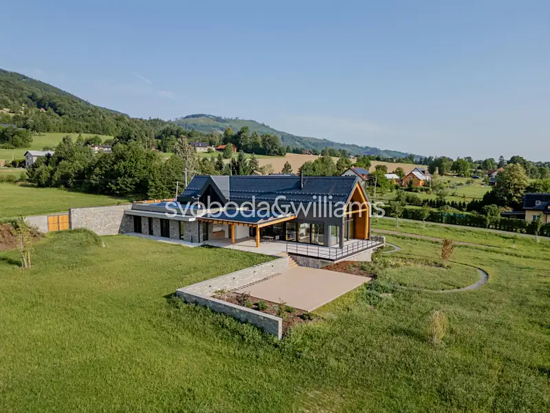 Prodej rodinného domu 501 m², pozemek 9033 m², Čeladná – náhled fotky 3
