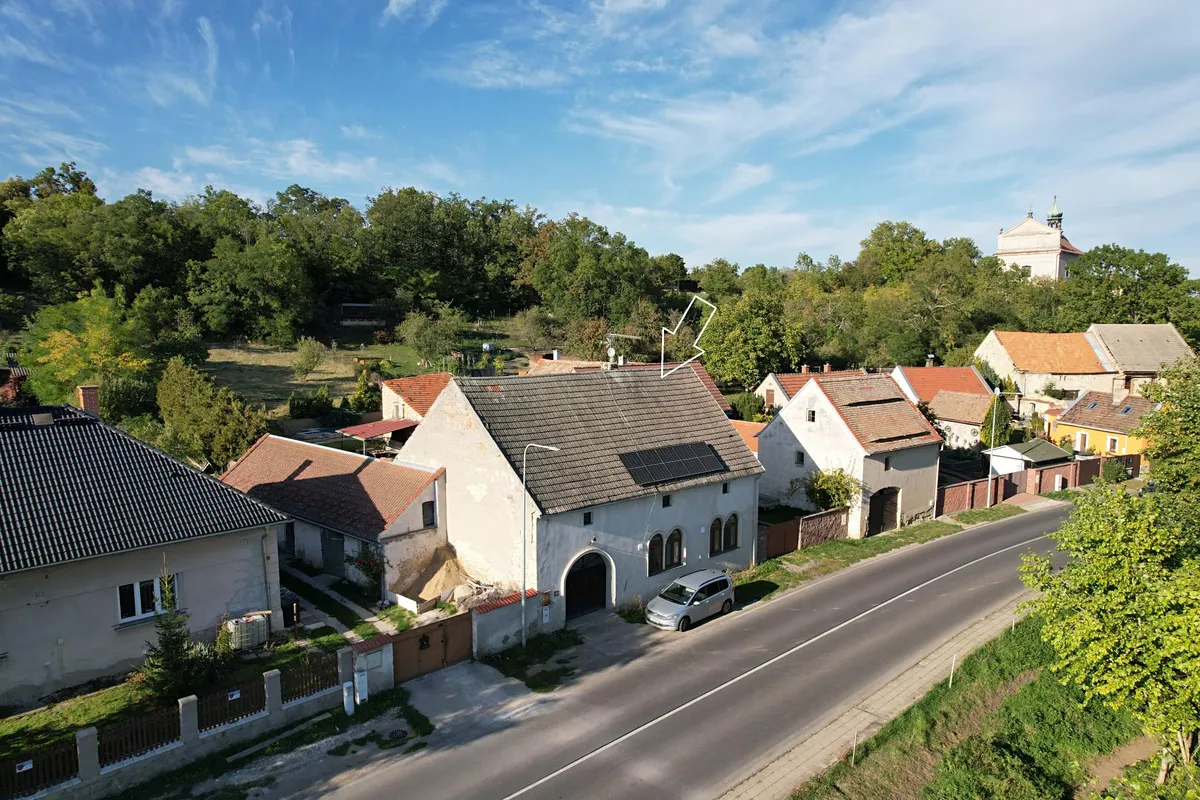 Prodej rodinného domu 76 m², pozemek 2015 m²